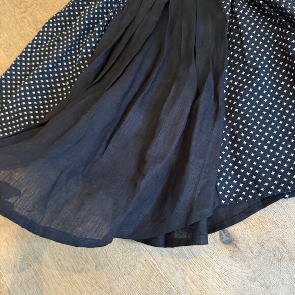 Vintage-Inspired Black Pleated Skirt With Polka Dot Panels & Elastic Waistband - Picture 2 of 9
